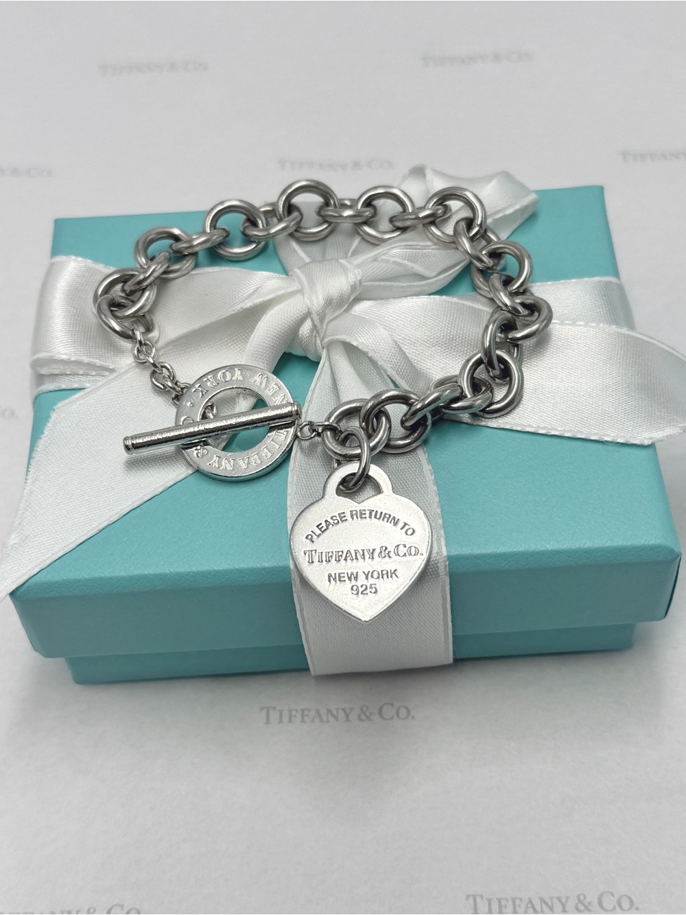 Tiffany & Co. Return to Tiffany Heart Tag Toggle Bracelet Sterling Silver Gift - Picture 6 of 11